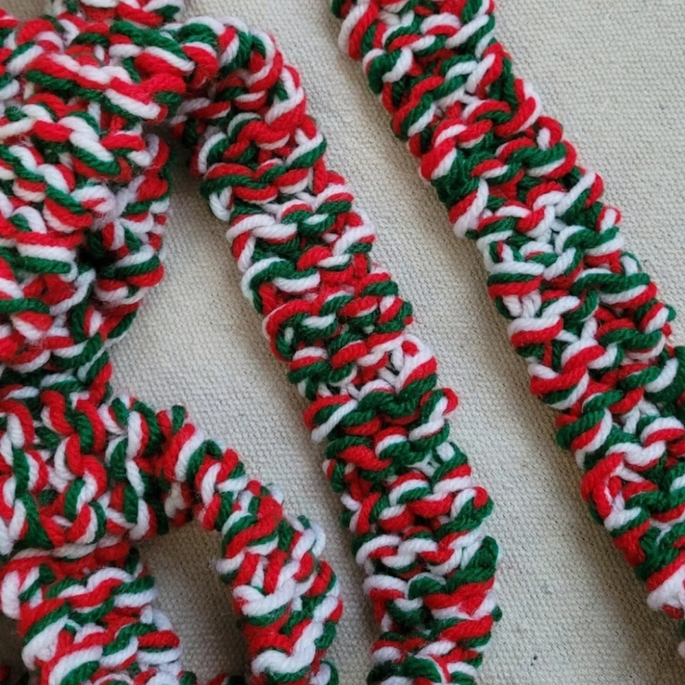 Vintage Handmade Yarn Christmas Garland, Approx. 23 Feet Long